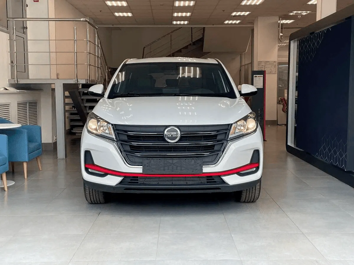 Dongfeng DFSK 500 с автосалона по цене от 999 000 рублей